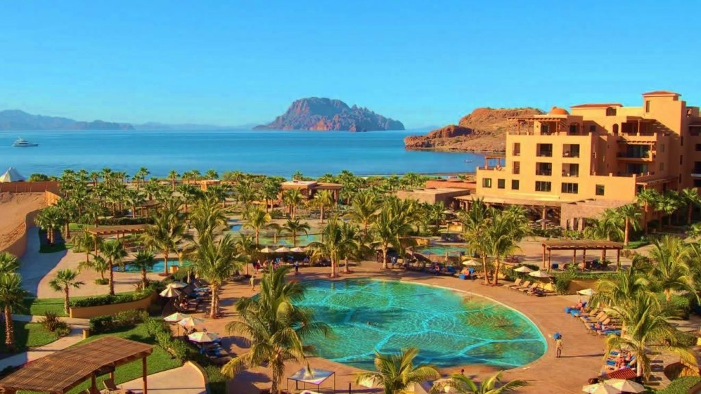 The Invisible Engine: How Hospitality Systems Turn First-Time Guests into Lifelong Travelers